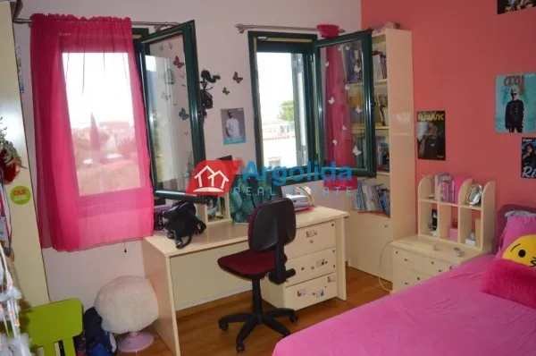 Μονοκατοικία 256τ.μ.  - 5