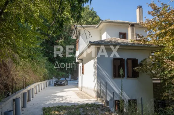 Μονοκατοικία 218τ.μ.  - 2