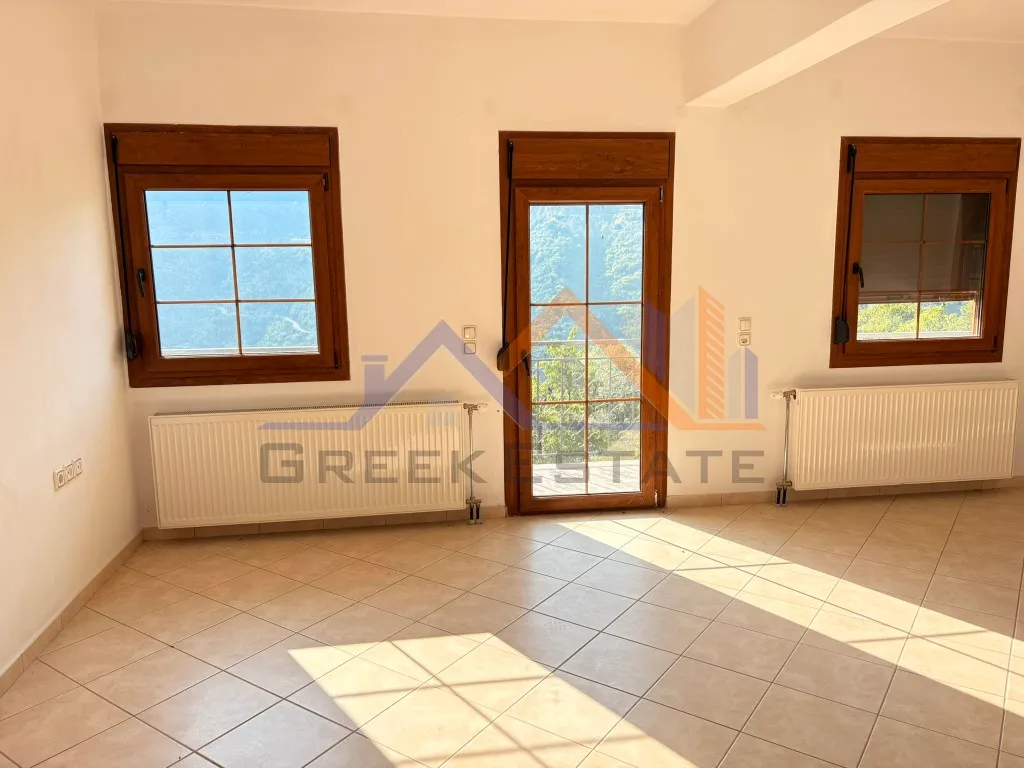 Αυτόνομο κτήριο κατοικιών 254τ.μ.  - 4