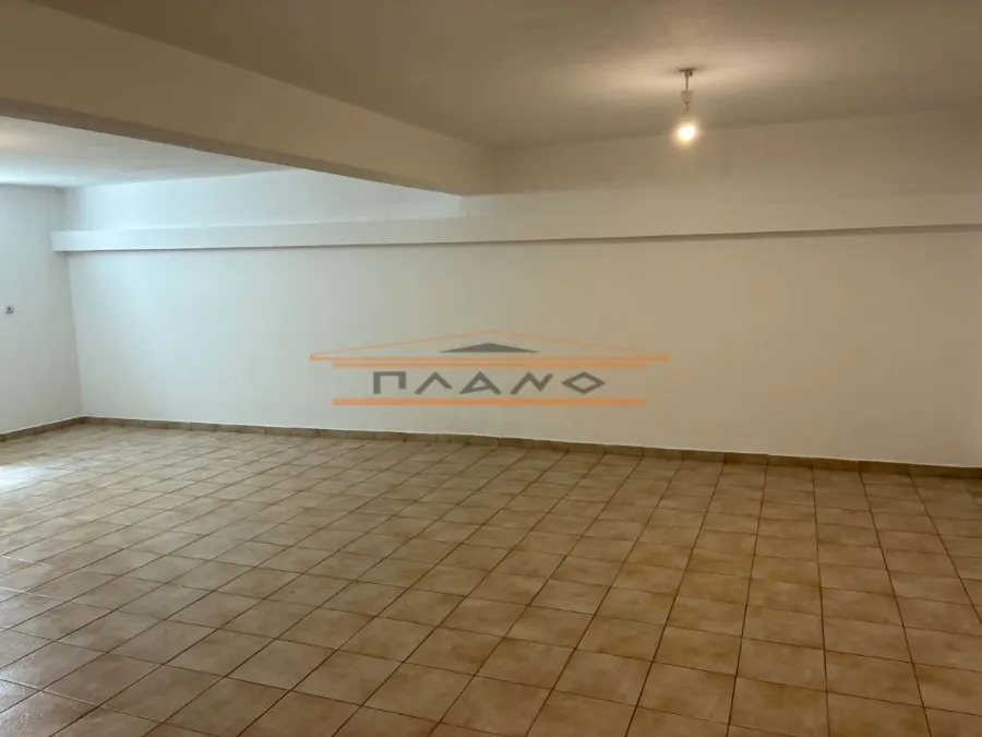 Αποθήκη 30τ.μ.  - 2