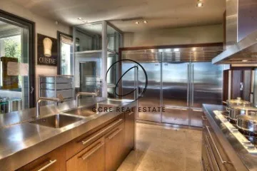 Detached house 1700m²  - 4