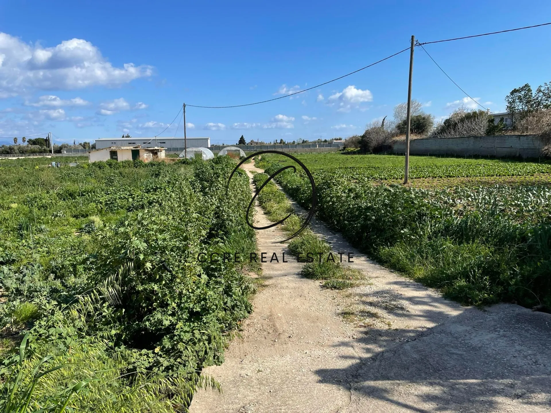 Plot 18800m²  - 4