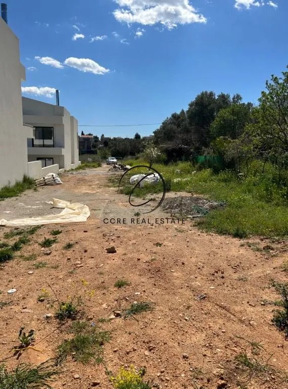 Οικόπεδο 690τ.μ.  - 2