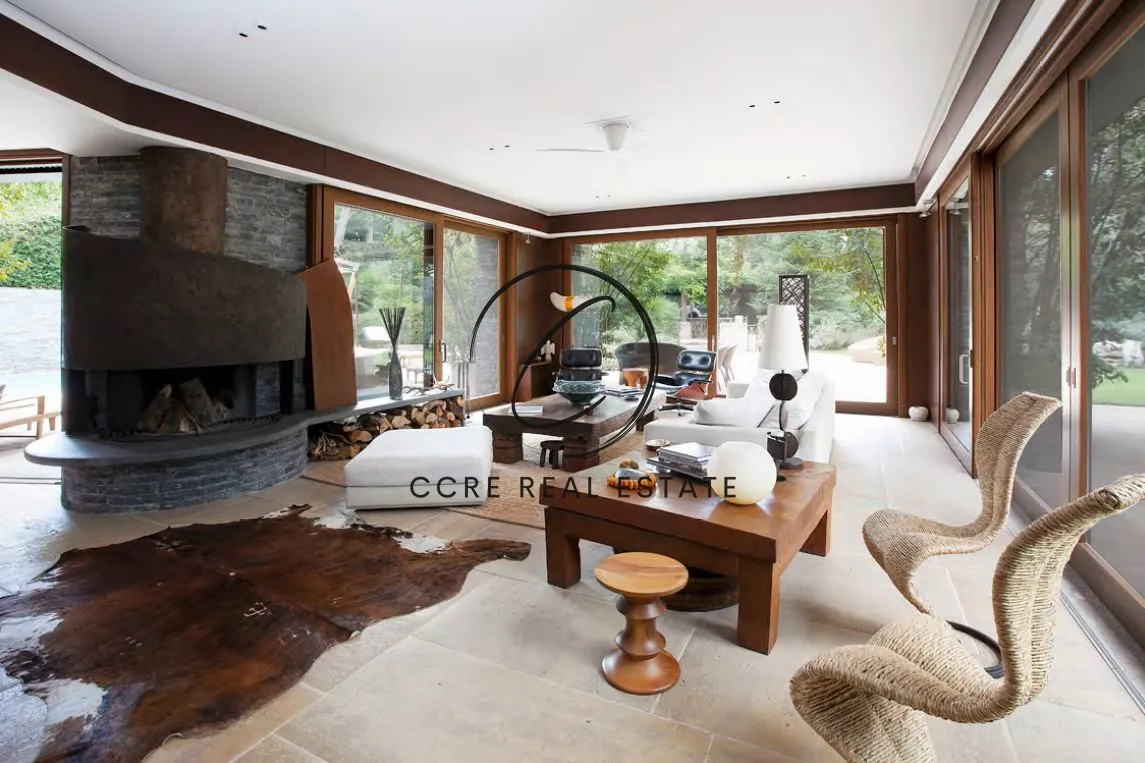 Detached house 1300m²  - 3