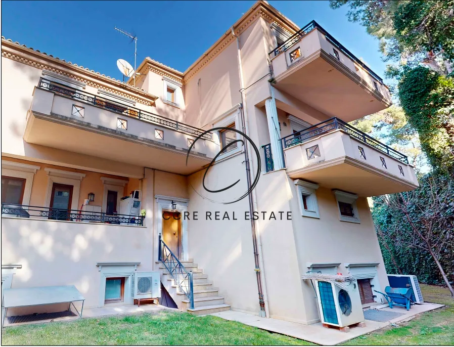 Standalone residential building 1173m²  - 2