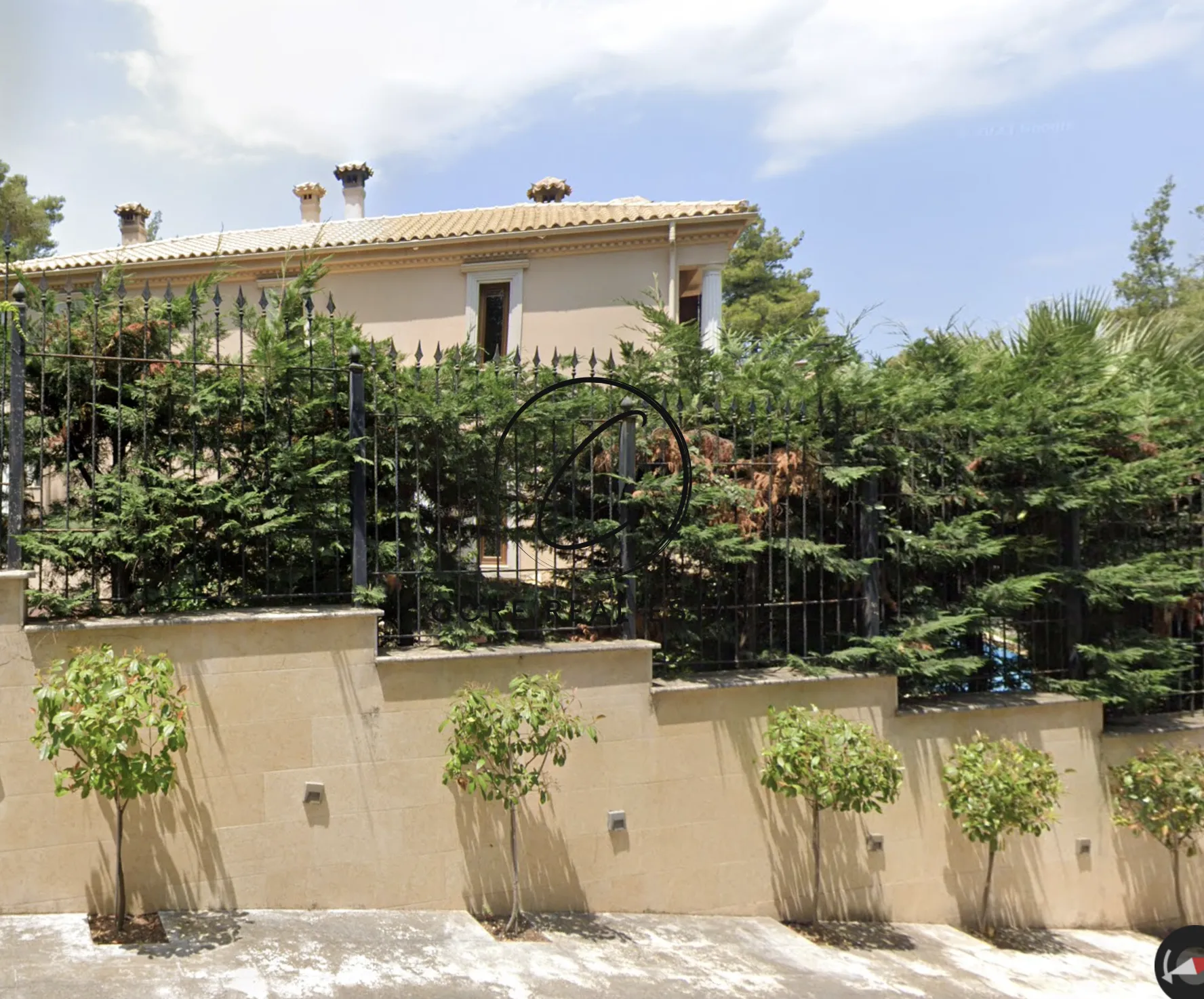 Standalone residential building 1173m²  - 4