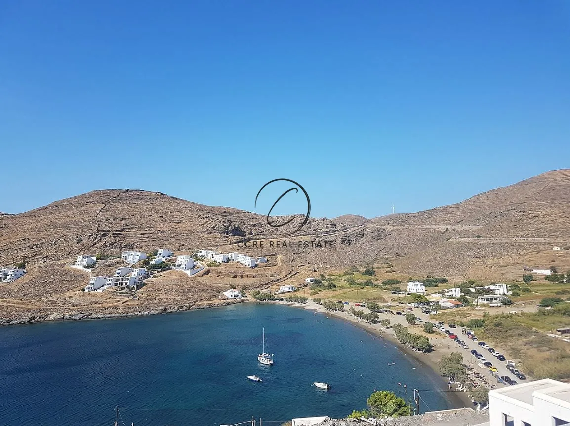 Οικόπεδο 4385τ.μ.  - 3