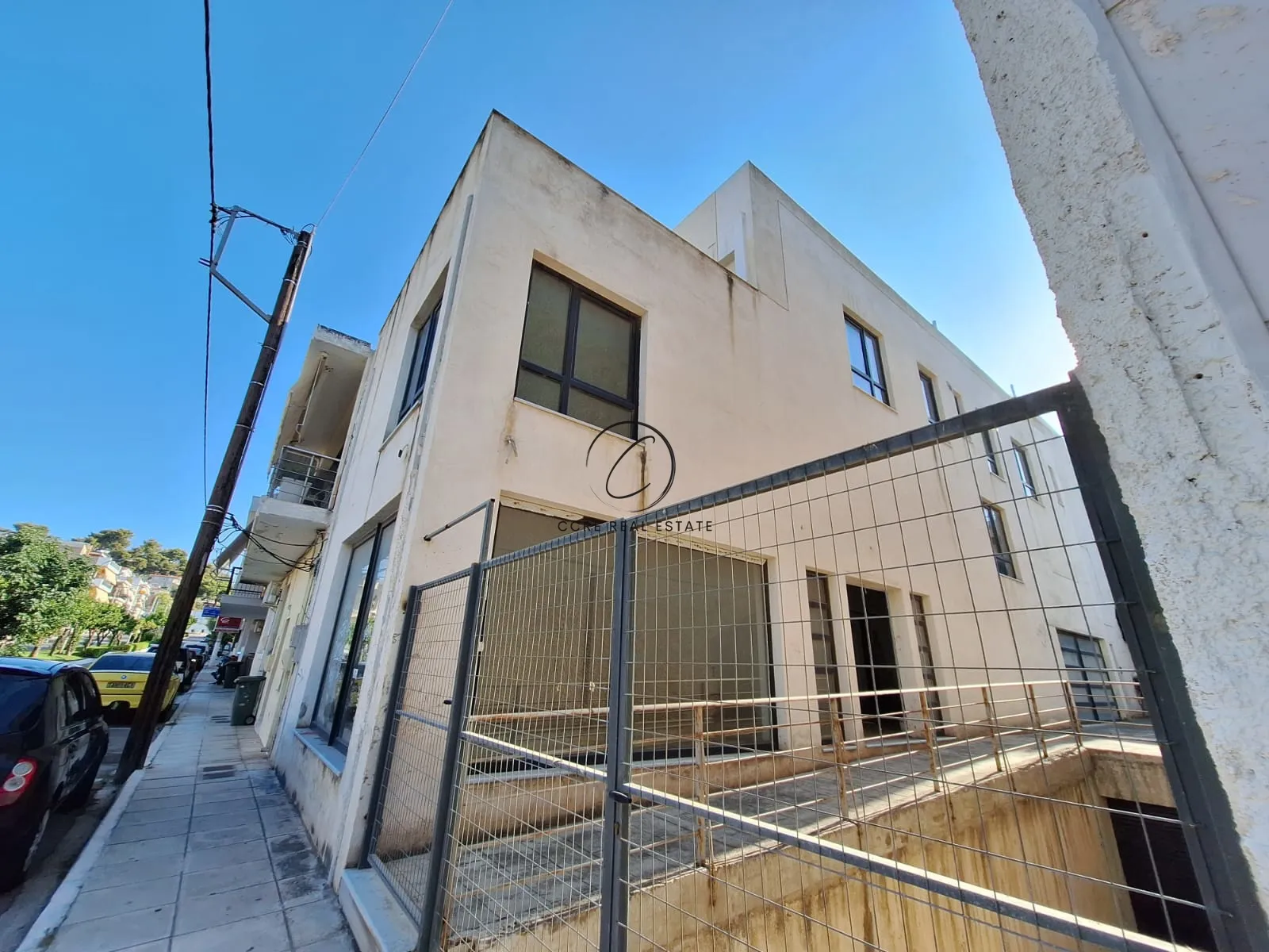 Αυτόνομο κτήριο κατοικιών 290τ.μ.  - 5