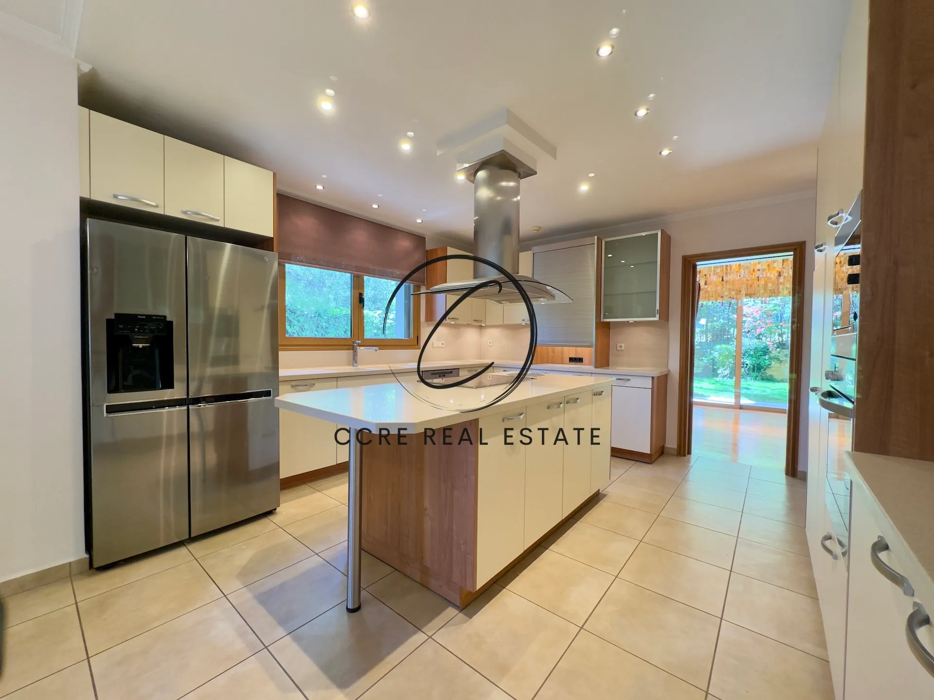 Detached house 600m²  - 3