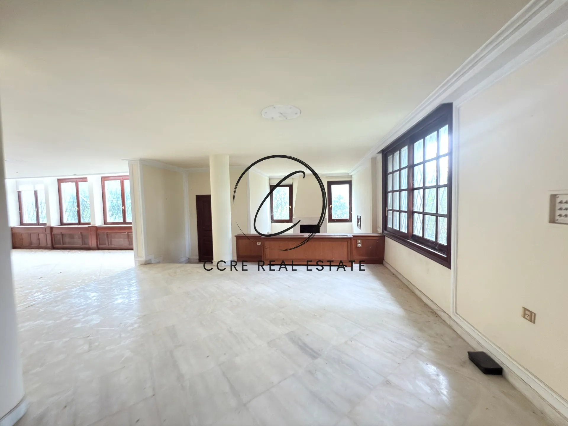 Detached house 1365m²  - 3