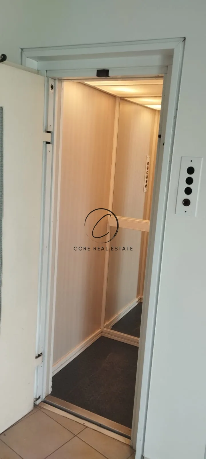 Standalone residential building 350m²  - 3