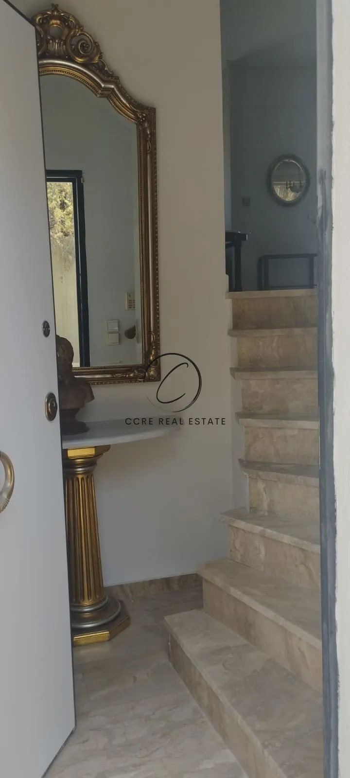 Standalone residential building 350m²  - 4