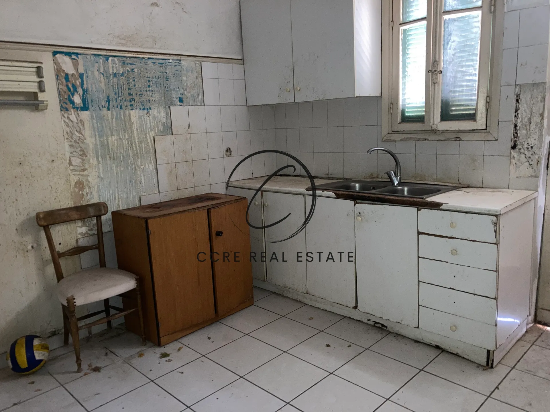 Αυτόνομο κτήριο κατοικιών 330τ.μ.  - 5