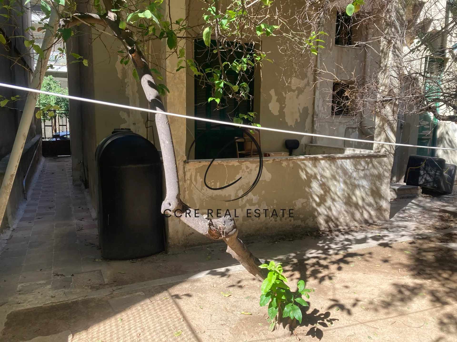 Μονοκατοικία 330τ.μ.  - 2