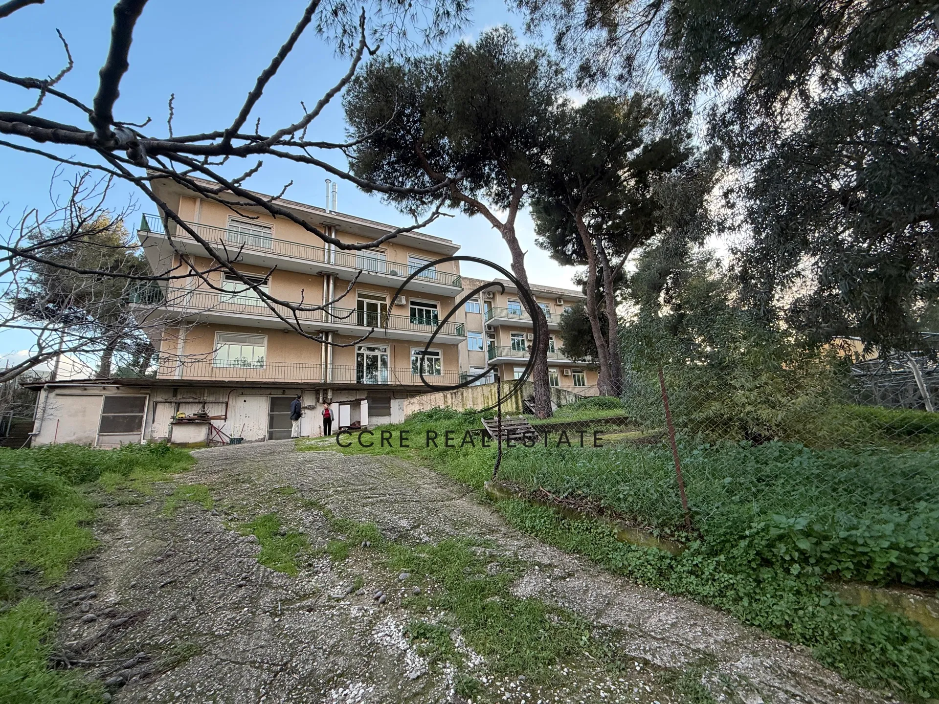 Standalone residential building 2184m²  - 5