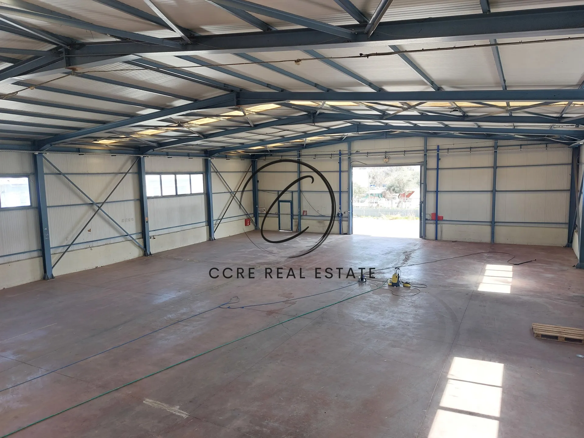 Small Industry / Industrial spaces 1940m²  - 3