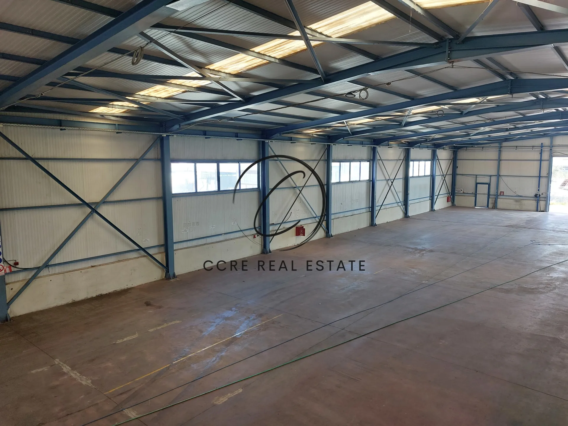 Small Industry / Industrial spaces 1940m²  - 4