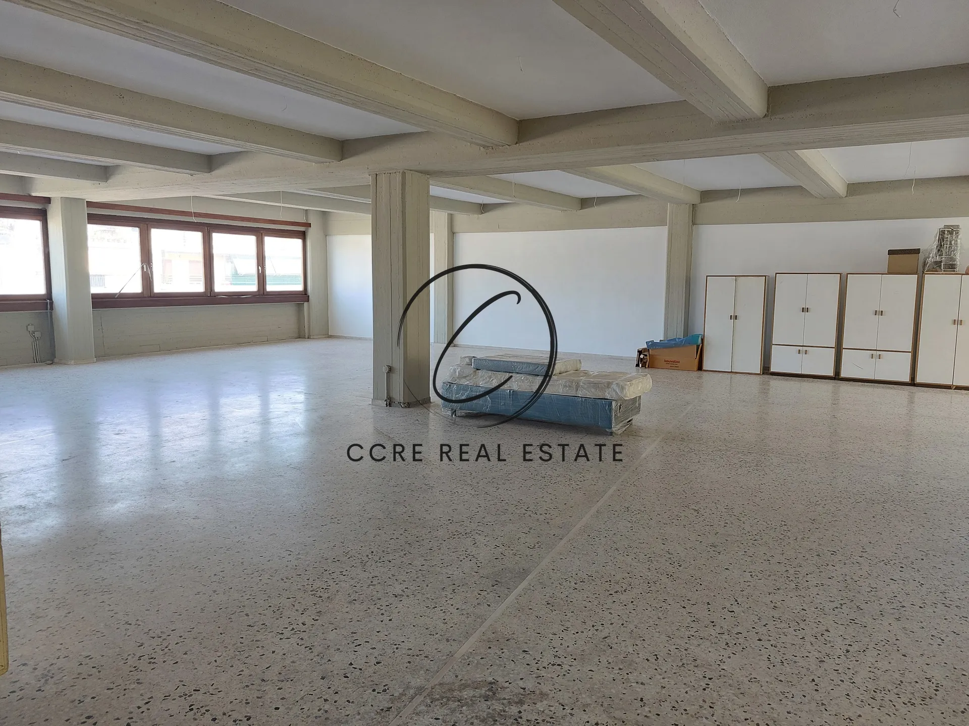 Office 303m²  - 2