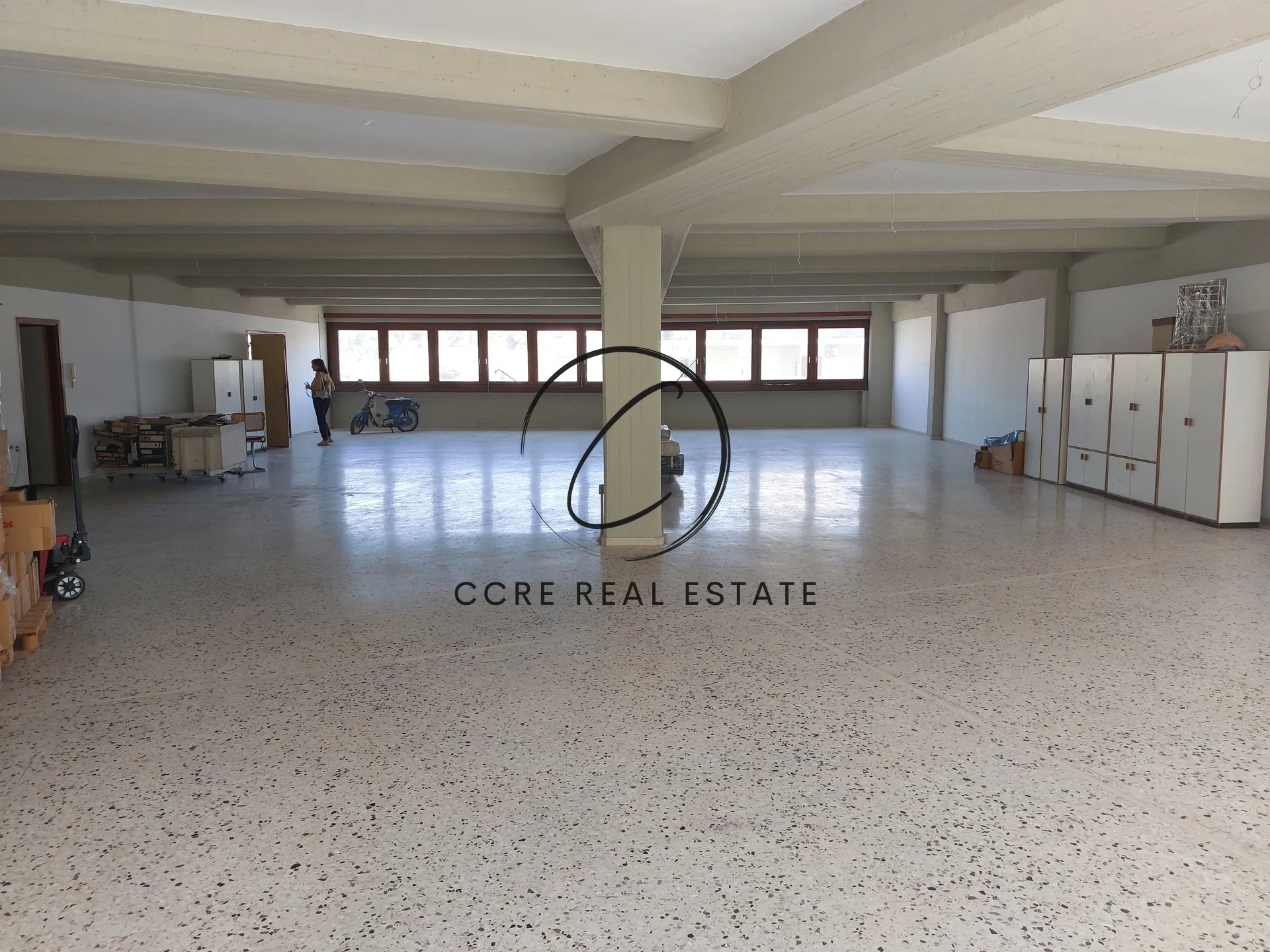 Office 303m²  - 5