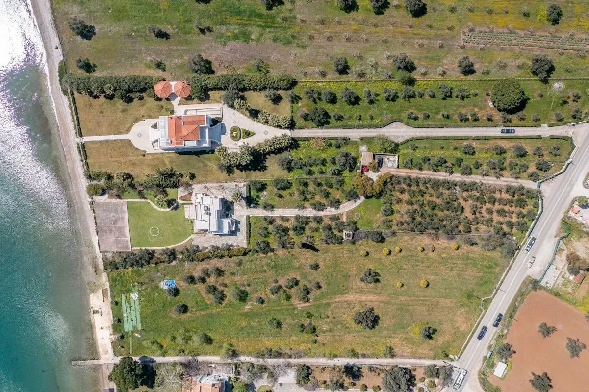 Μονοκατοικία 250τ.μ.  - 4