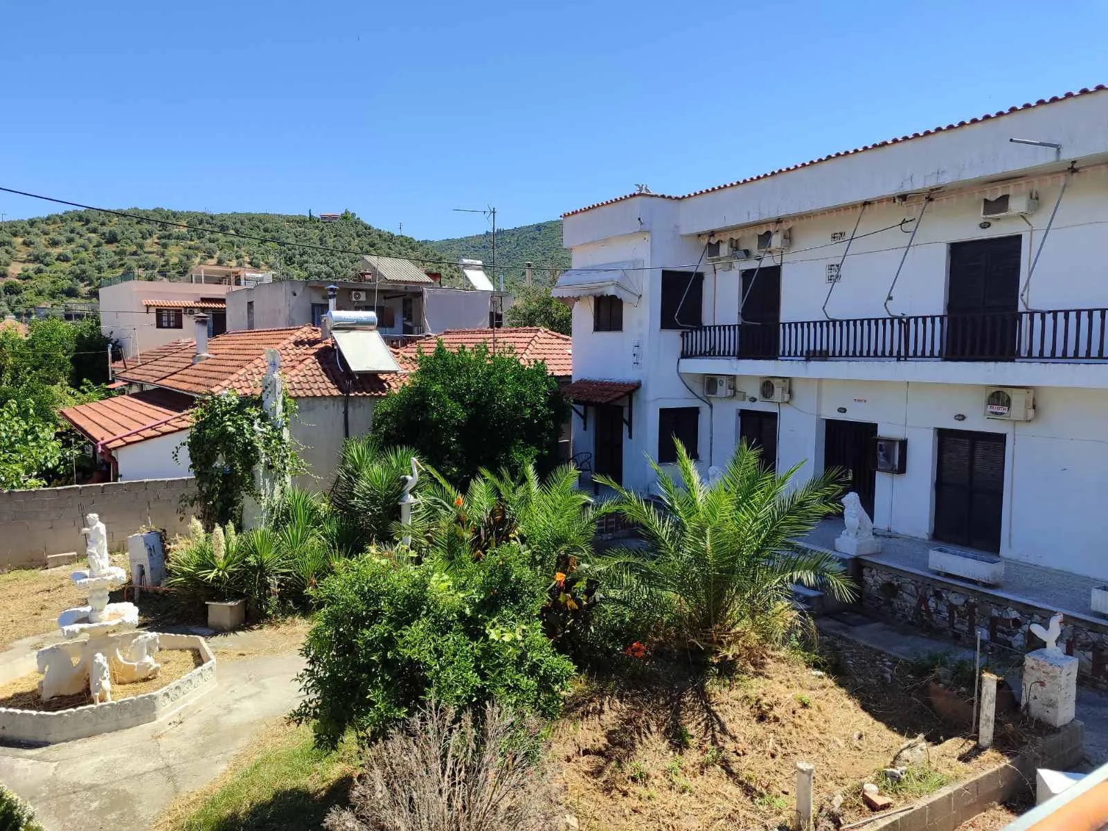 Αυτόνομο κτήριο κατοικιών 520τ.μ.  - 2