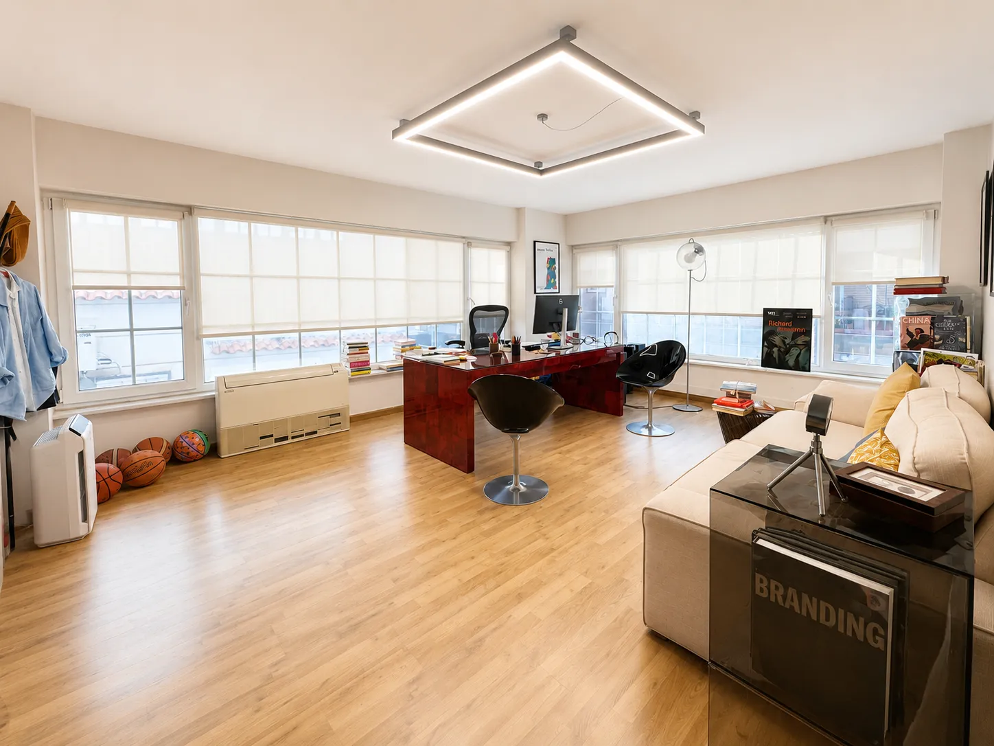 Standalone office building 842m²  - 3