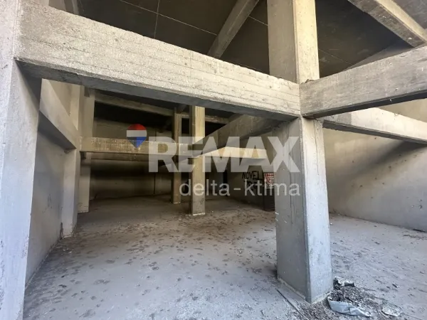 Κατάστημα 388τ.μ.  - 4