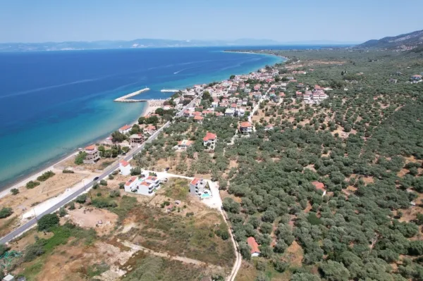 Οικόπεδο 808τ.μ.  - 3