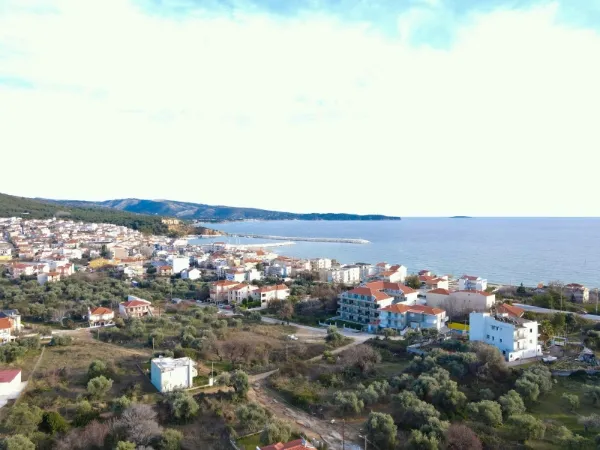 Οικόπεδο 246τ.μ.  - 4