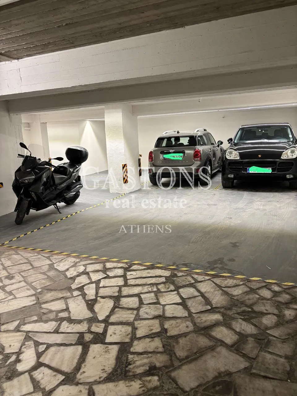 Χώρος στάθμευσης 61τ.μ.  - 2