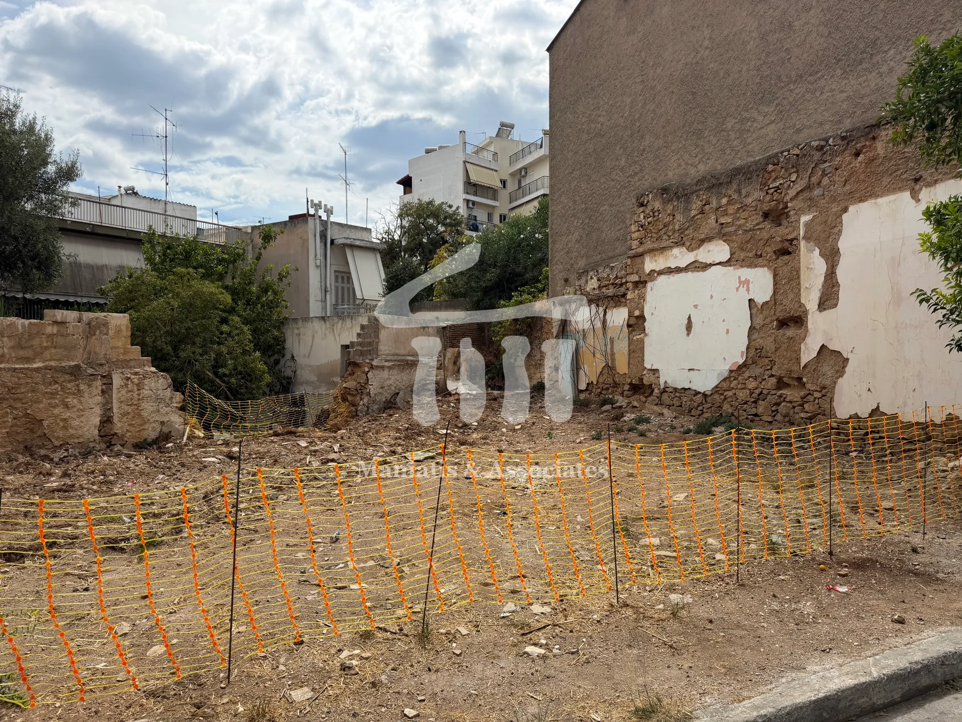 Plot 141m²  - 2