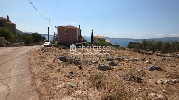 Οικόπεδο 650τ.μ.  - 5