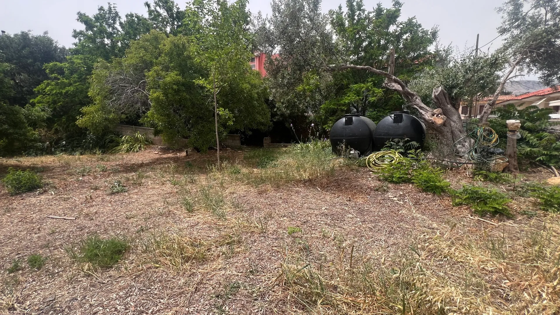 Οικόπεδο 427τ.μ.  - 4