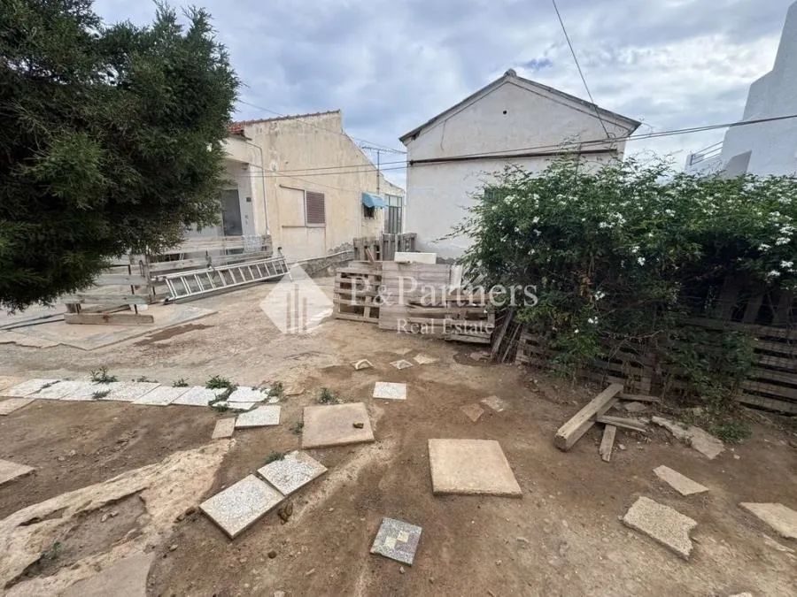 Οικόπεδο 230τ.μ.  - 4