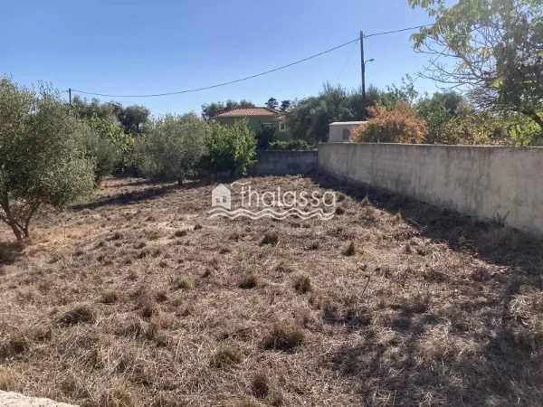 Plot 584m²  - 3