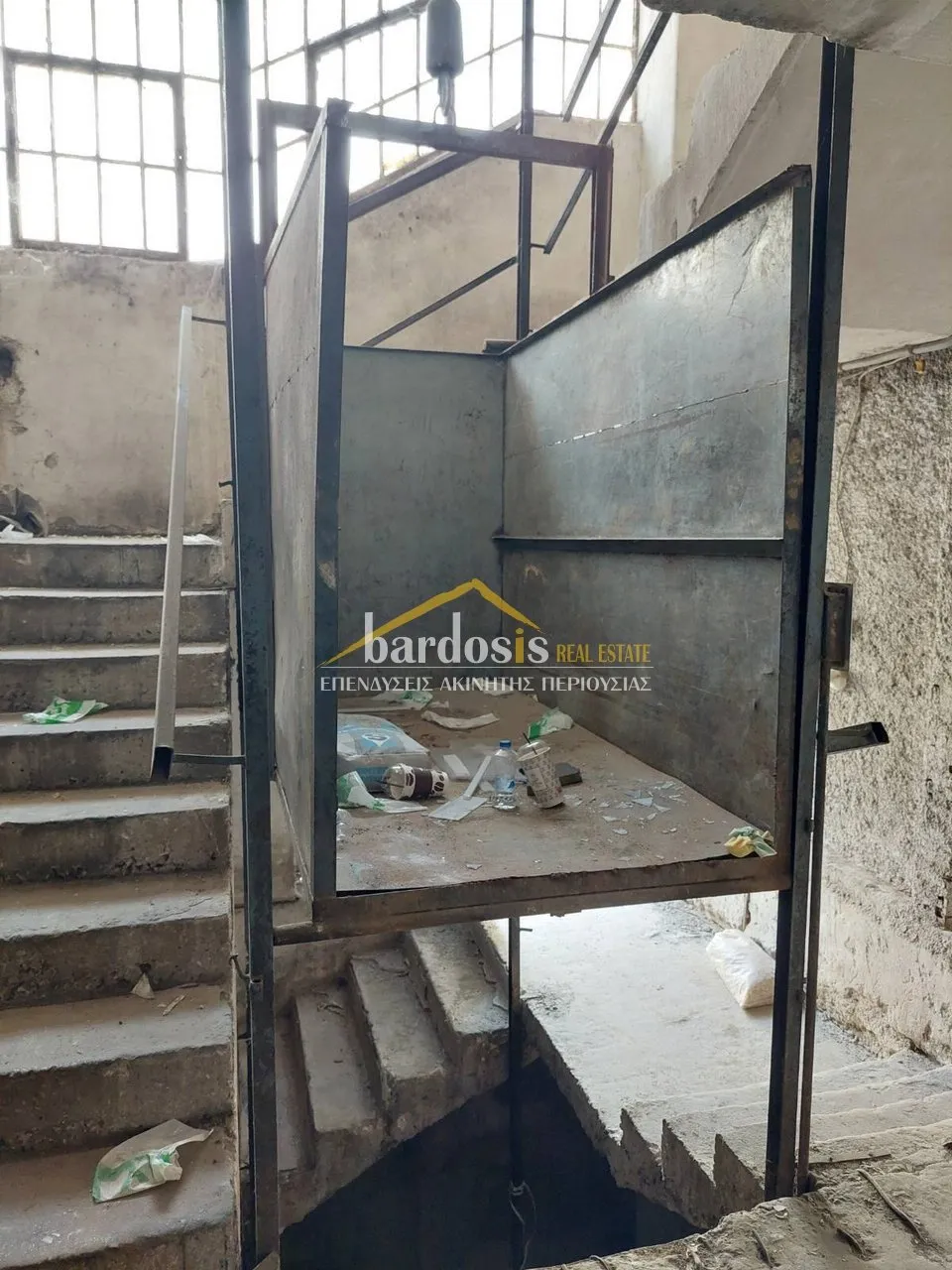 Αυτόνομο κτήριο γραφείων 1400τ.μ.  - 4