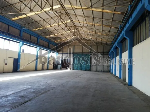 Αυτόνομο κτήριο γραφείων 3700τ.μ.  - 3