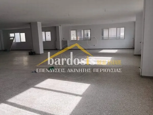 Αυτόνομο κτήριο γραφείων 630τ.μ.  - 2