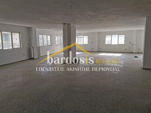 Αυτόνομο κτήριο γραφείων 630τ.μ.  - 4