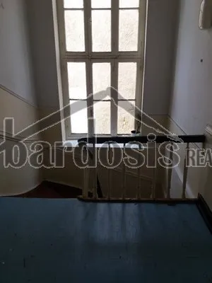 Αυτόνομο κτήριο γραφείων 700τ.μ.  - 2