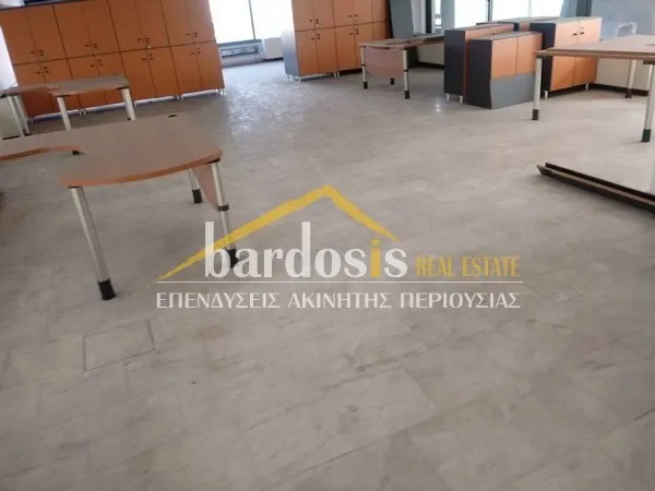 Αυτόνομο κτήριο γραφείων 938τ.μ.  - 2