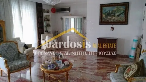 Διαμέρισμα 172τ.μ.  - 3