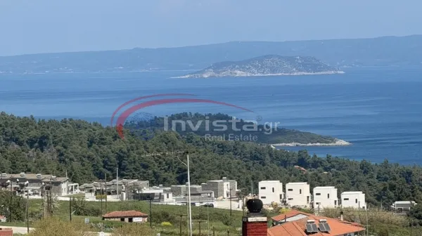 Οικόπεδο 590τ.μ.  - 4