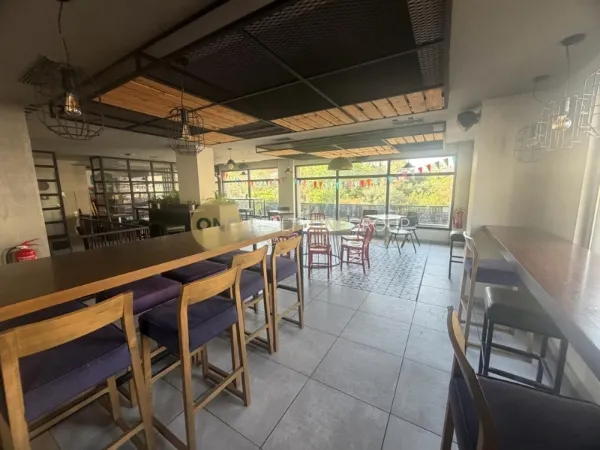 Shop 131m²  - 3