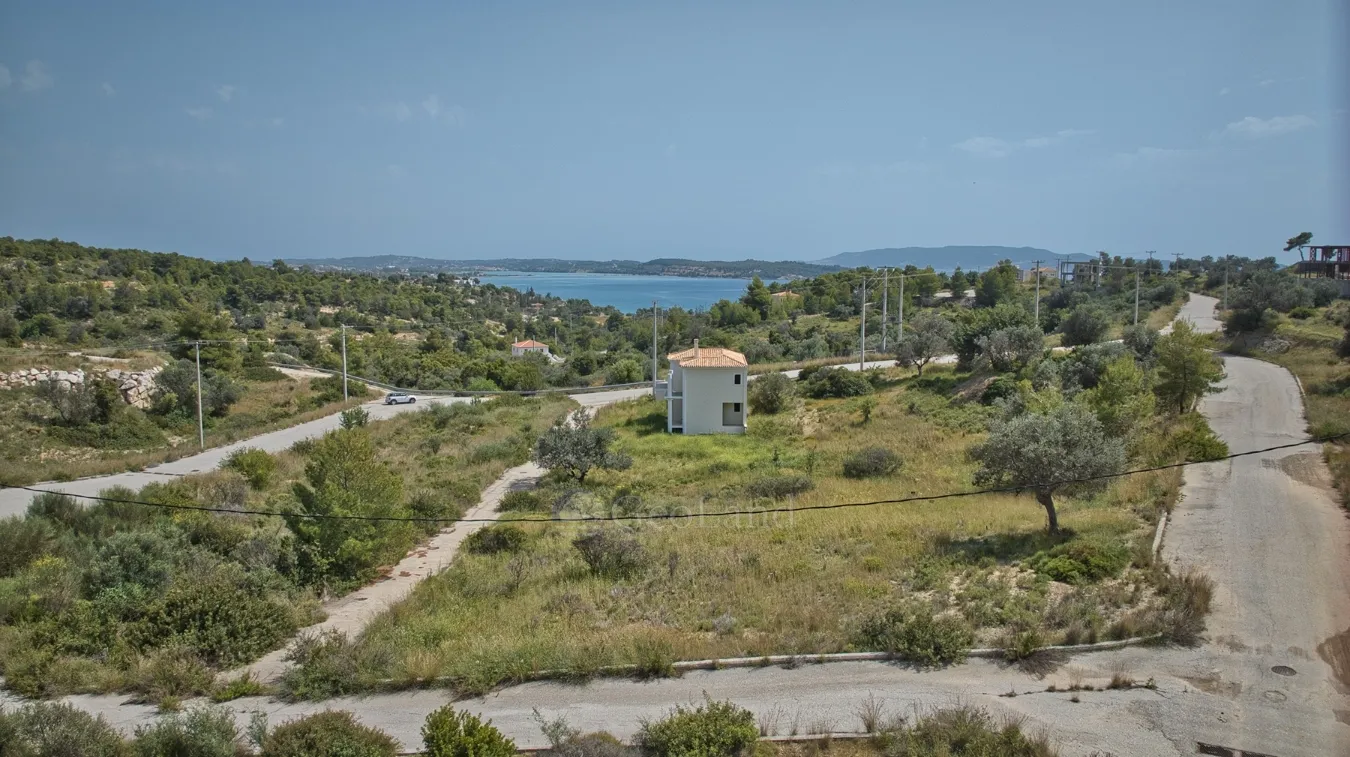 Οικόπεδο 400τ.μ.  - 3