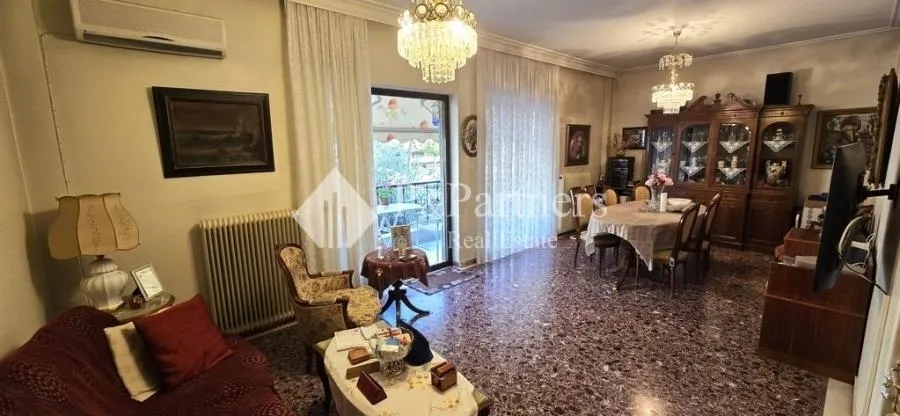 Διαμέρισμα 240τ.μ.  - 3