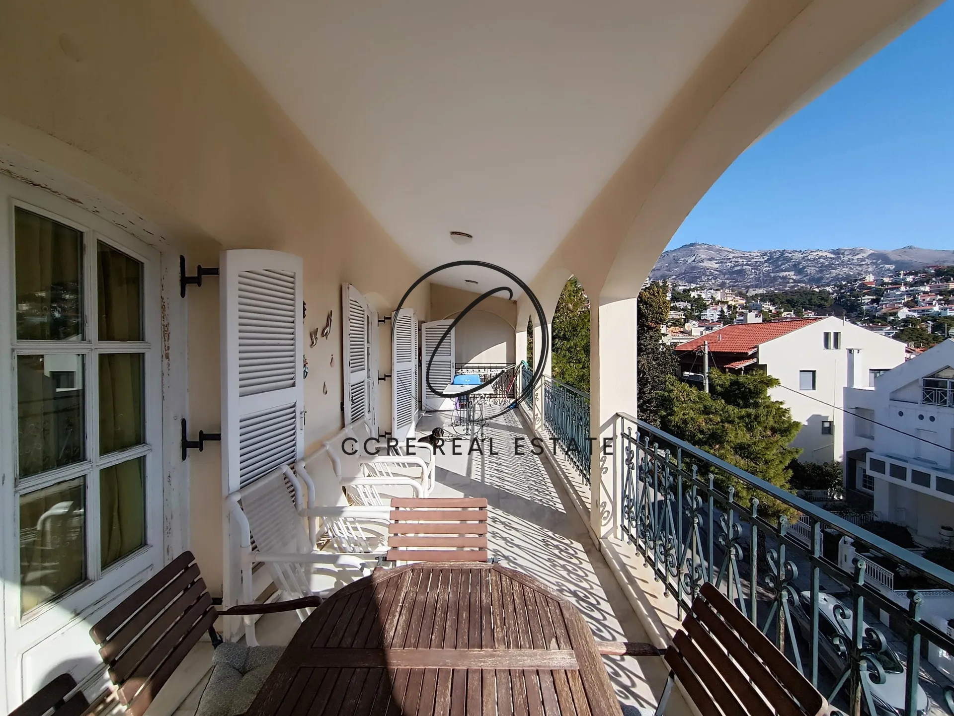 Standalone residential building 400m²  - 5