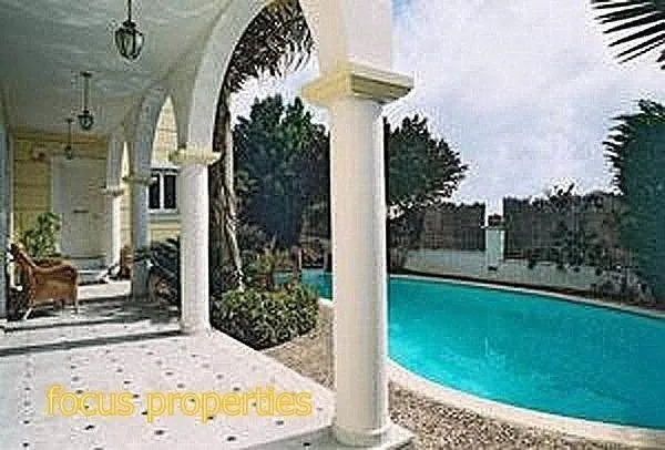Μονοκατοικία 360τ.μ.  - 3