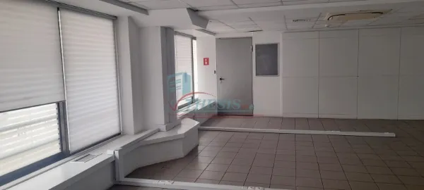 Γραφείο 550τ.μ.  - 3