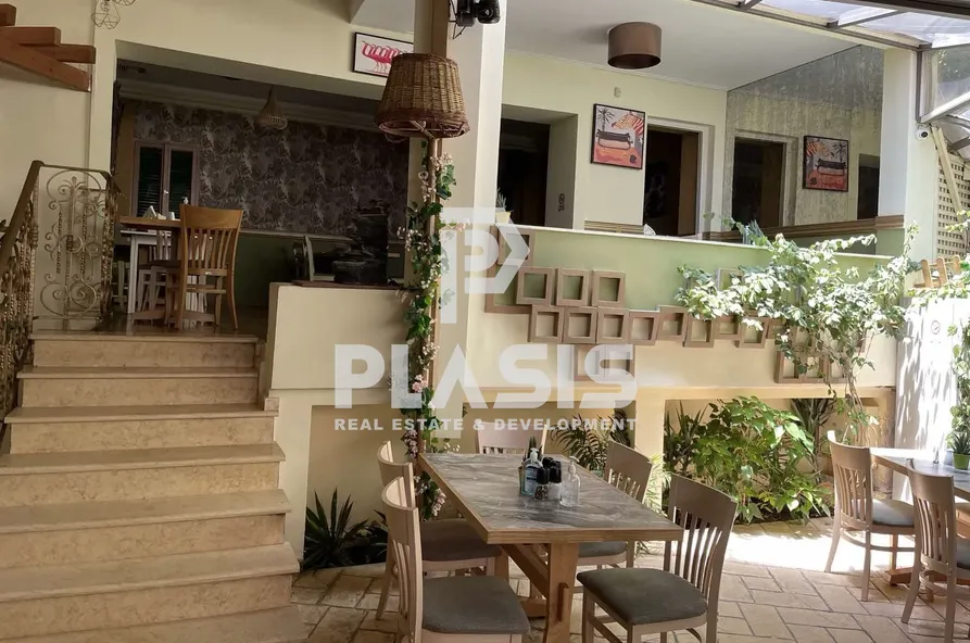 Κατάστημα 450τ.μ.  - 3